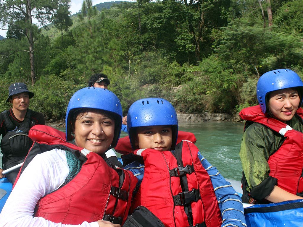 nilufa-rafting1